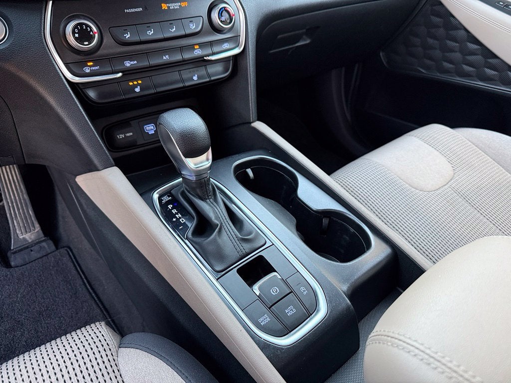 2019 Hyundai Santa Fe SEL - CLEAN CARFAX / ONE OWNER