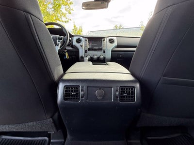 2018 Toyota Tundra SR5 - 4WD / LIFTED! / CLEAN CARFAX