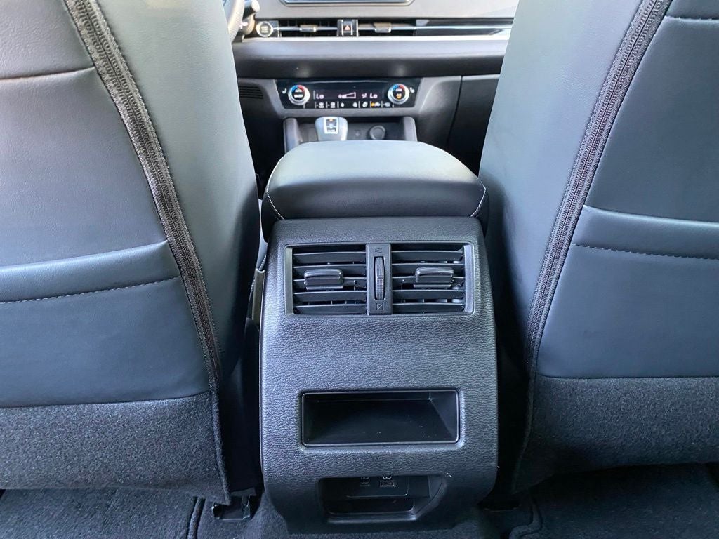 2022 Mitsubishi Outlander SE LOW MILES