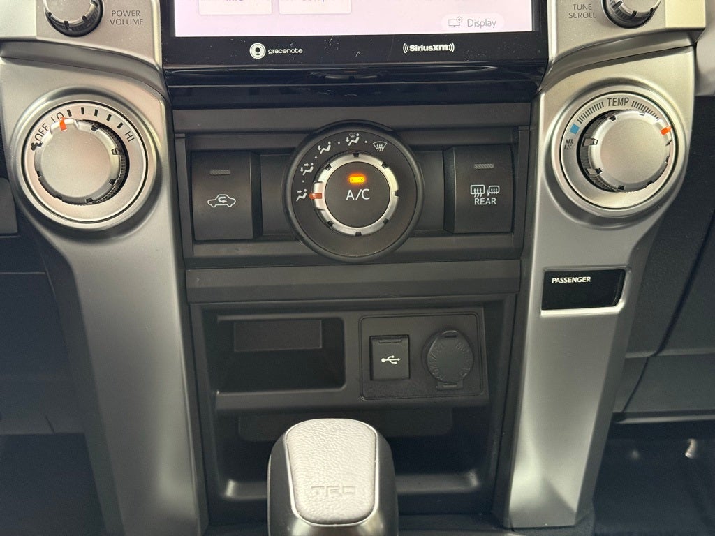 2023 Toyota 4Runner TRD Sport 1 OWNER / CLEAN CARFAX