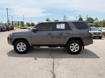 2023 Toyota 4Runner SR5 CARPLAY