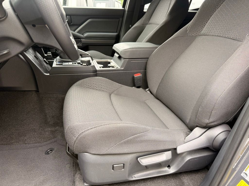 2025 Toyota 4Runner SR5 ONE OWNER CLEAN CARFAX