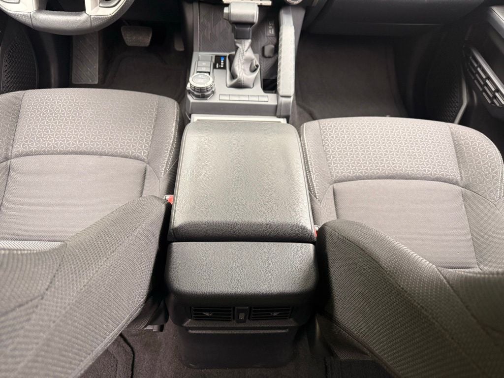 2025 Toyota 4Runner SR5 ONE OWNER CLEAN CARFAX