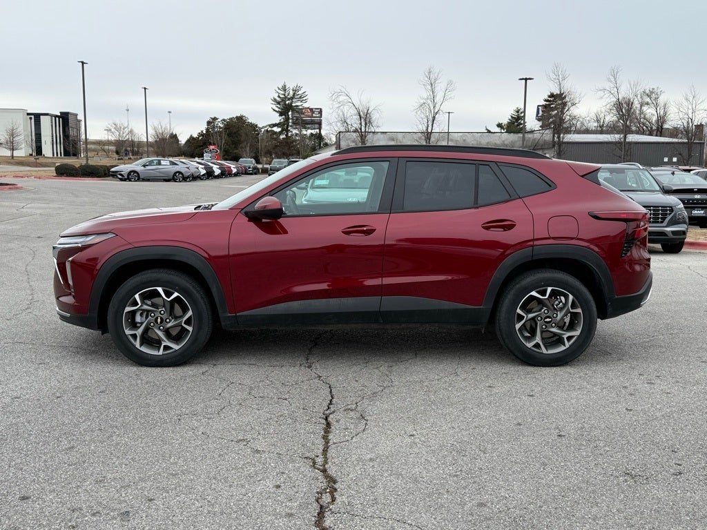 2025 Chevrolet Trax LT ONE OWNER CARFAX