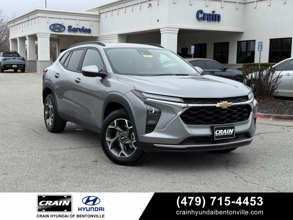 2025 Chevrolet Trax LT CLEAN CARFAX
