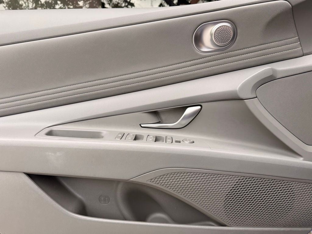 2025 Hyundai Elantra SEL Sport 1 OWNER CAR FAX