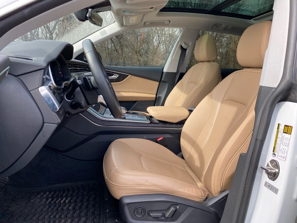 2022 Audi Q8 55 Premium Plus quattro