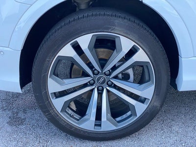 2022 Audi Q8 55 Premium Plus quattro