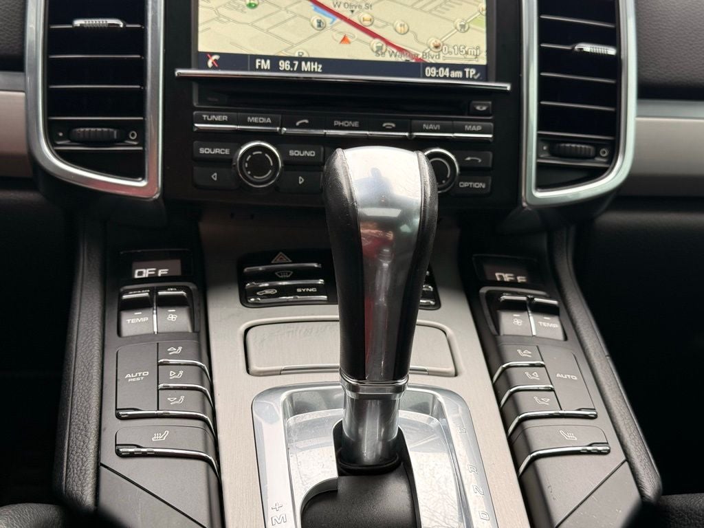 2014 Porsche Cayenne GTS CLEAN CAR FAX