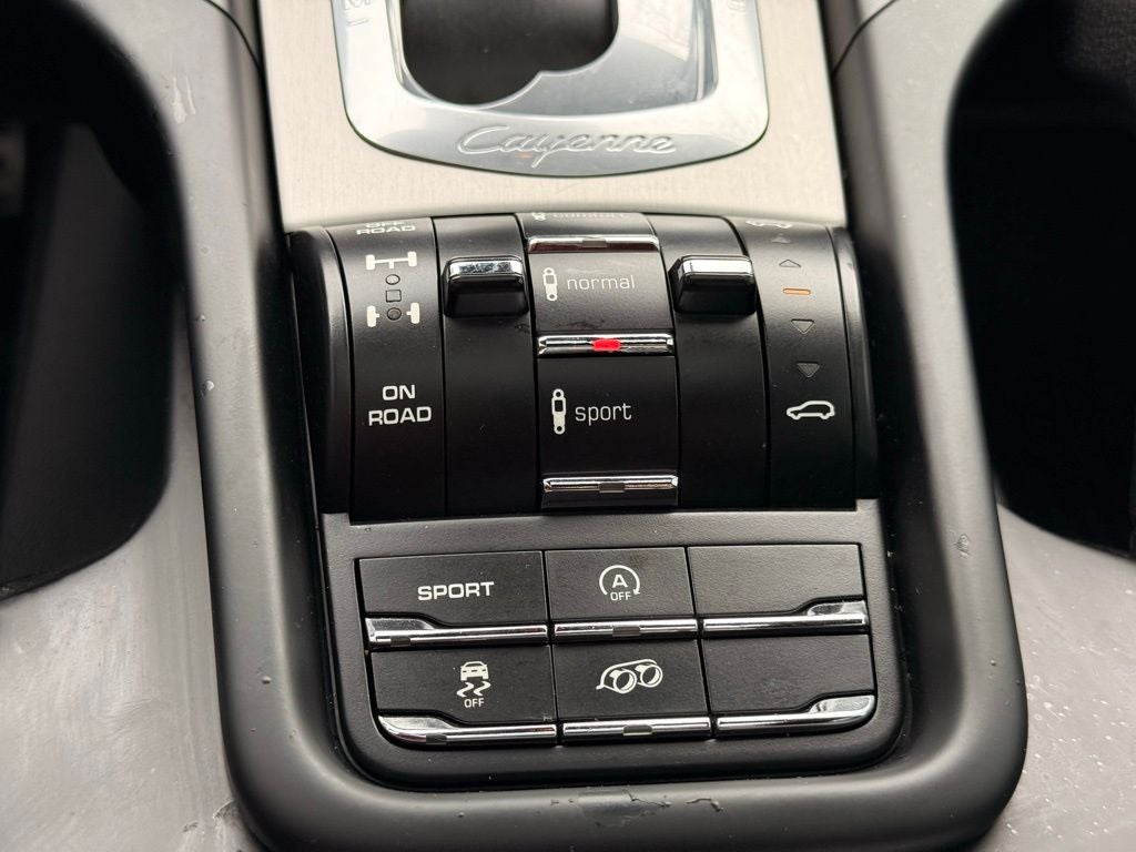 2014 Porsche Cayenne GTS CLEAN CAR FAX