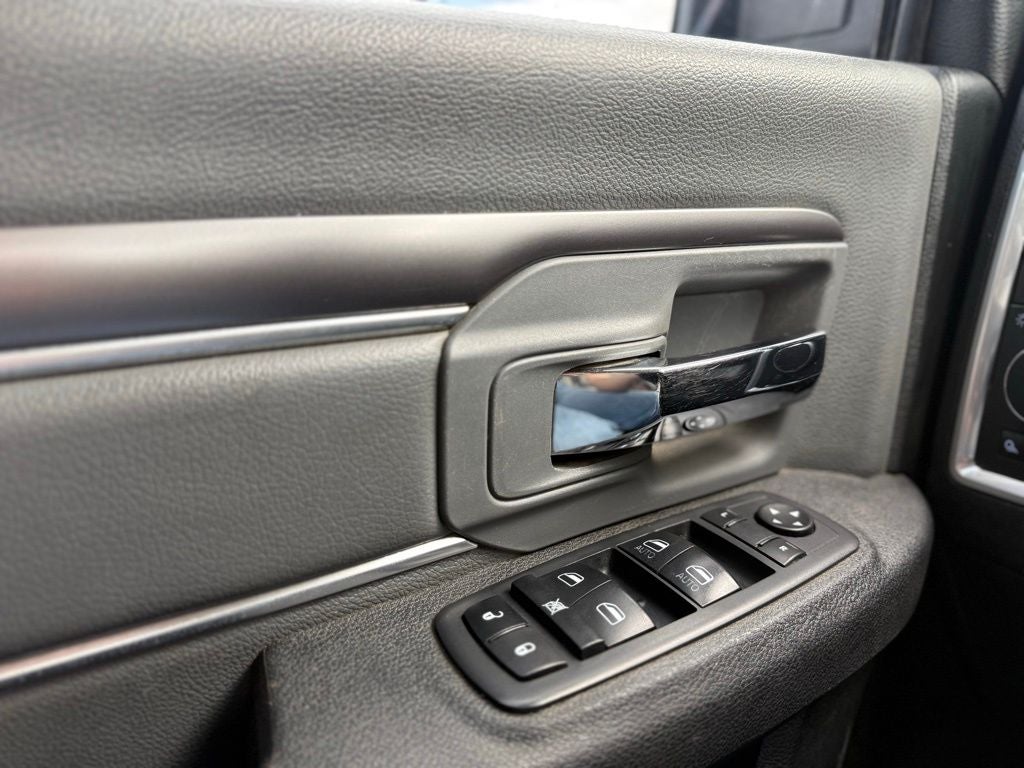 2021 RAM 1500 Classic SLT