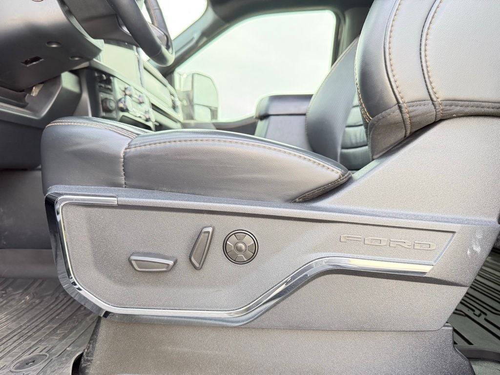 2024 Ford F-350SD Platinum