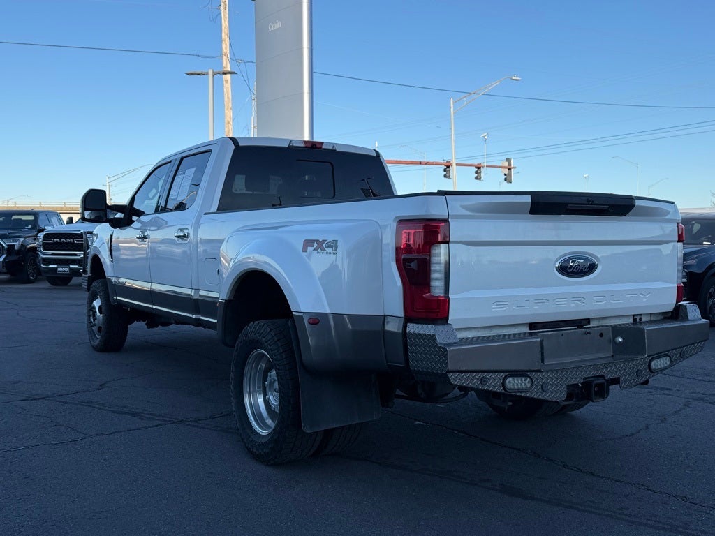 2018 Ford F-350SD Lariat Hard loaded!! DELETED