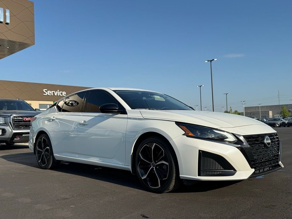 2023 Nissan Altima 2.5 SR
