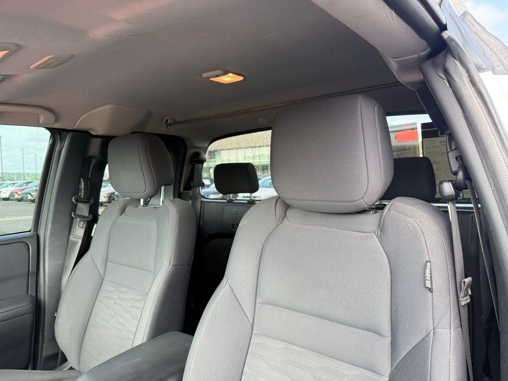 2023 Nissan Frontier S