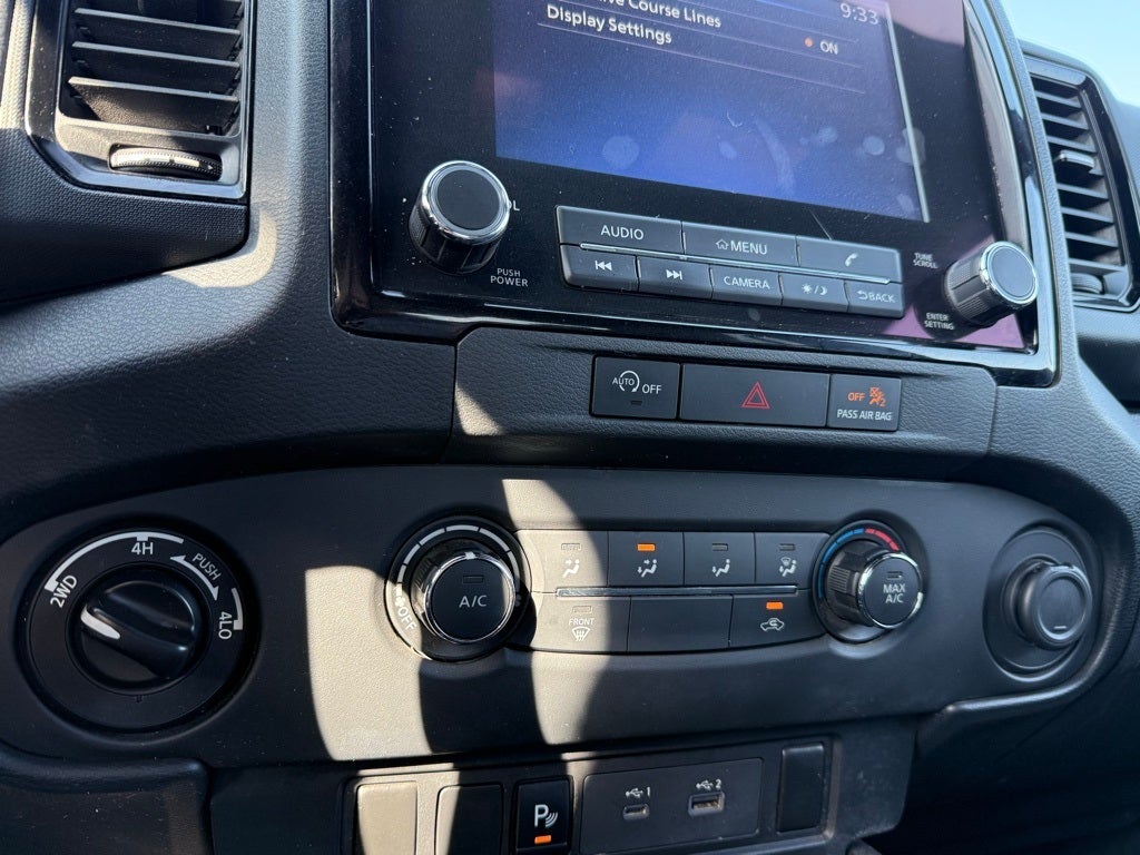 2023 Nissan Frontier SV