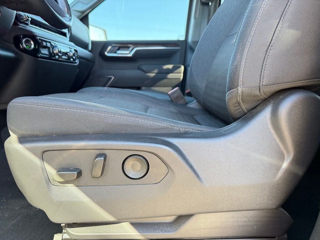 2025 GMC Sierra 1500 SLE