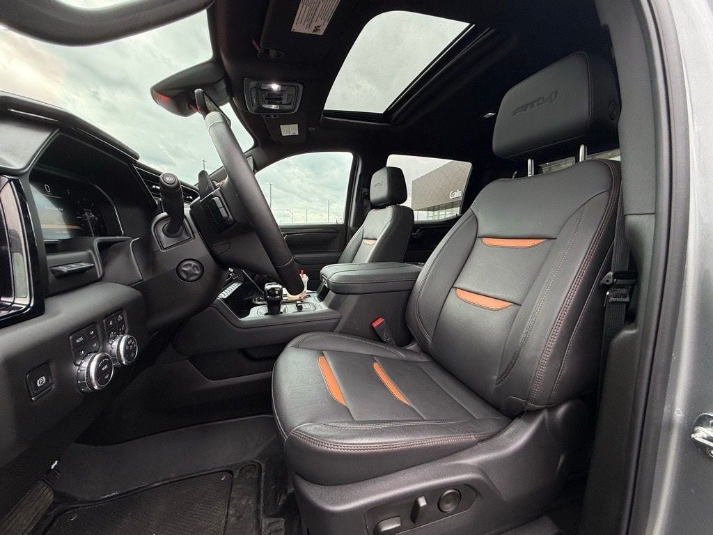 2025 GMC Sierra 1500 AT4