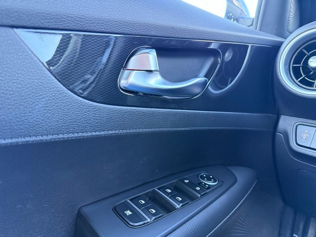 2023 Kia Forte GT-Line TECH PACKAGE