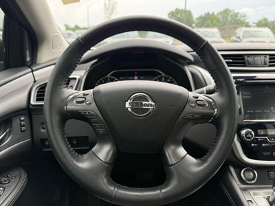 2022 Nissan Murano SL Moonroof Package