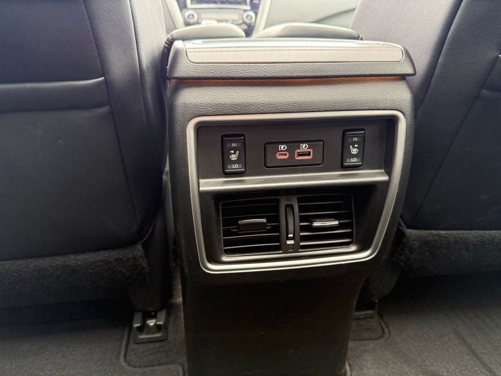 2022 Nissan Murano SL Moonroof Package