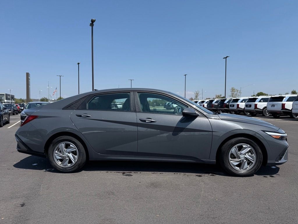 2024 Hyundai Elantra SE CPO Eligible