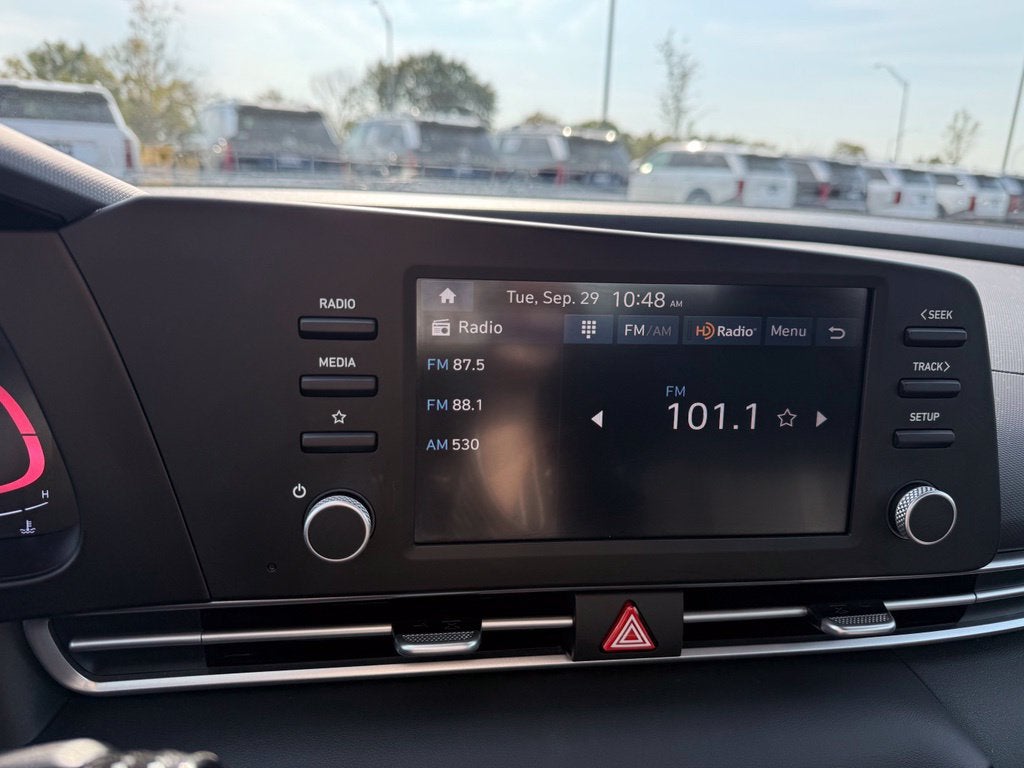 2025 Hyundai Elantra SE CPO Eligible