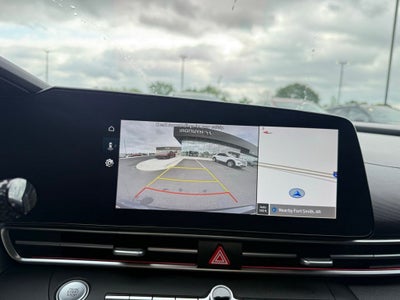 2024 Hyundai Elantra SEL convenience pack