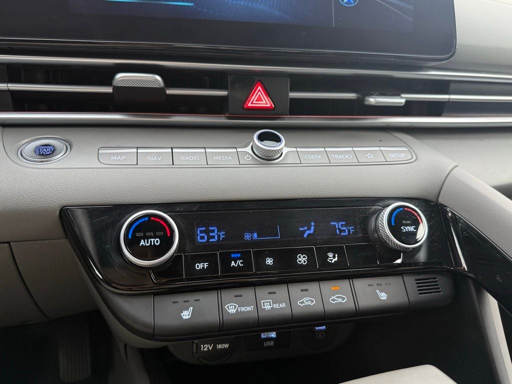 2024 Hyundai Elantra SEL convenience pack