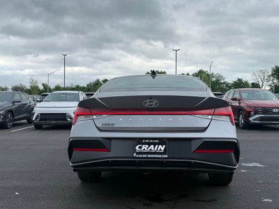 2024 Hyundai Elantra SEL convenience pack