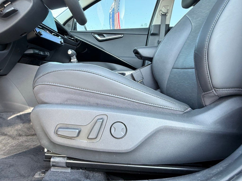 2024 Kia Niro SX Touring