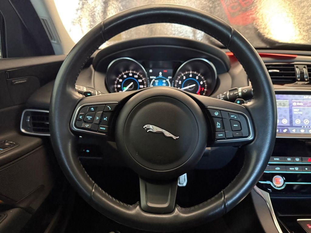 2019 Jaguar XE 25t Premium