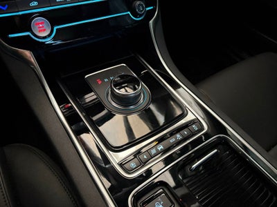 2019 Jaguar XE 25t Premium
