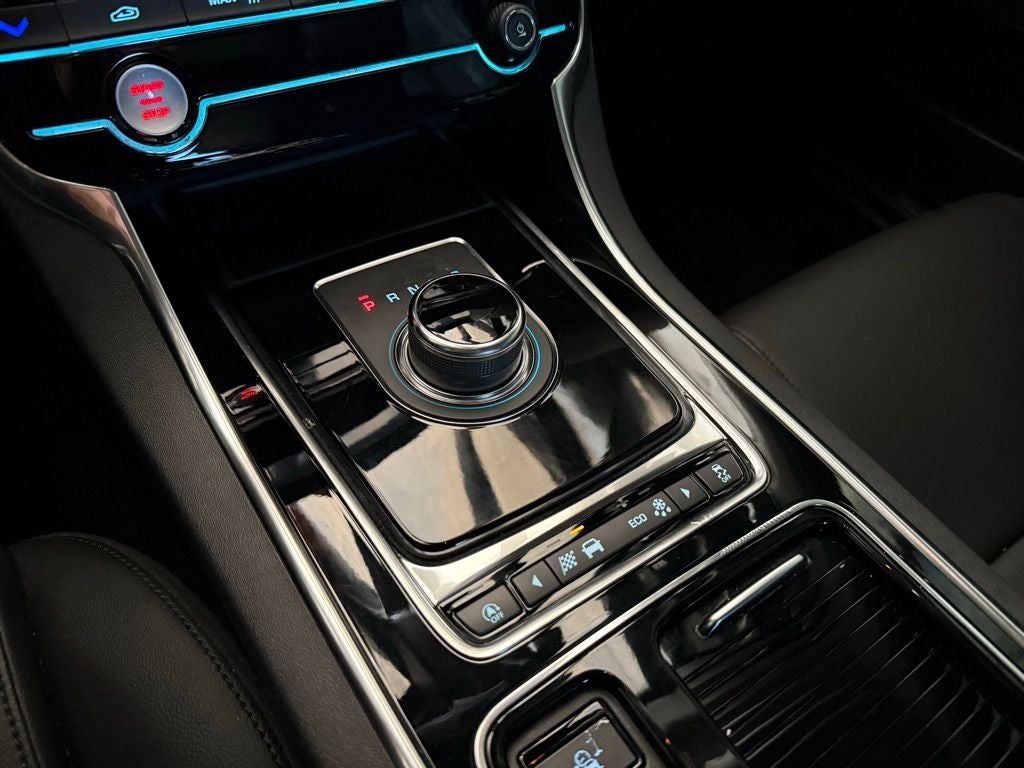 2019 Jaguar XE 25t Premium