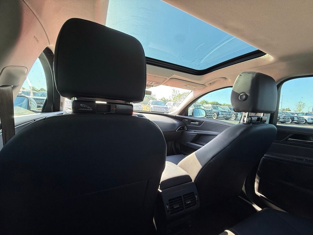 2019 Jaguar XE 25t Premium