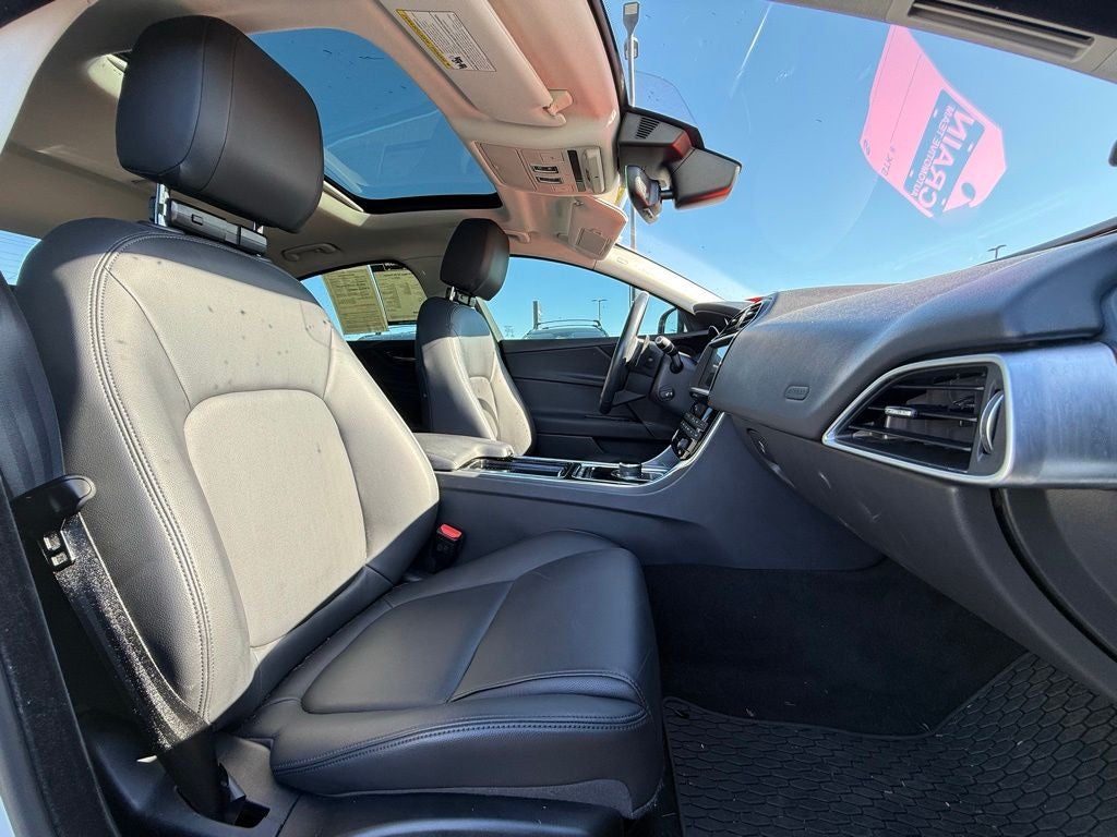 2019 Jaguar XE 25t Premium