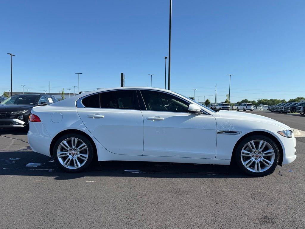2019 Jaguar XE 25t Premium