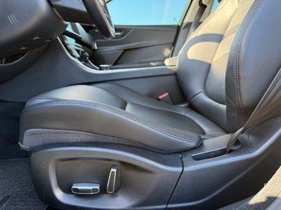 2019 Jaguar XE 25t Premium