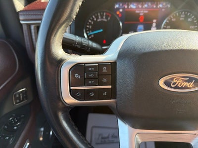 2024 Ford Expedition Limited 1-Owner / Panoramic Vista Roof / Navigation