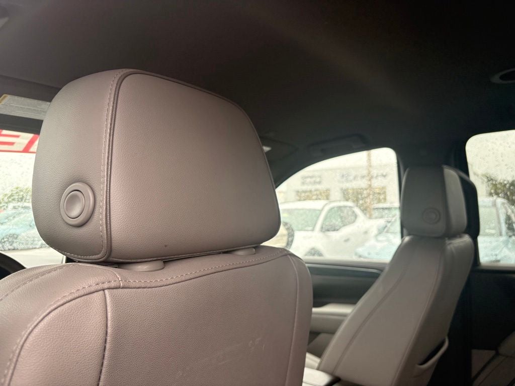 2022 GMC Yukon XL SLT