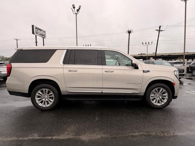 2022 GMC Yukon XL SLT