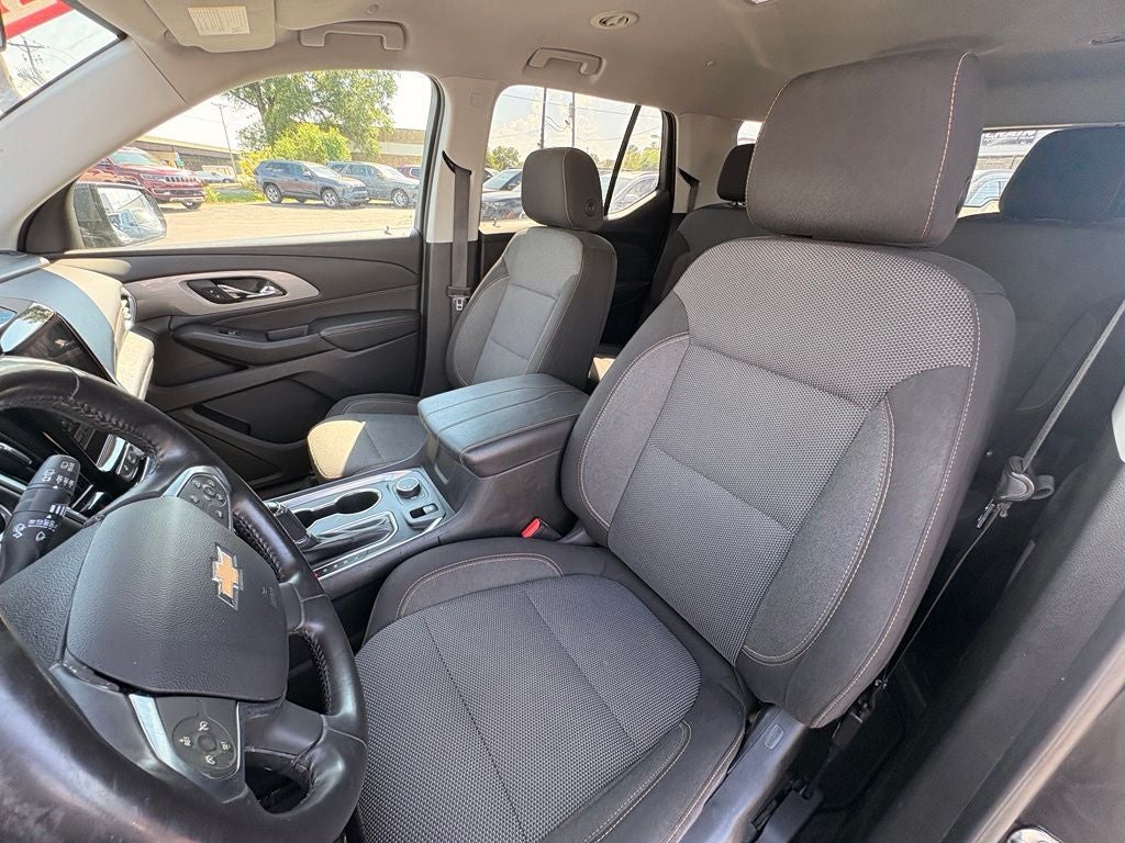 2018 Chevrolet Traverse LT Cloth w/1LT