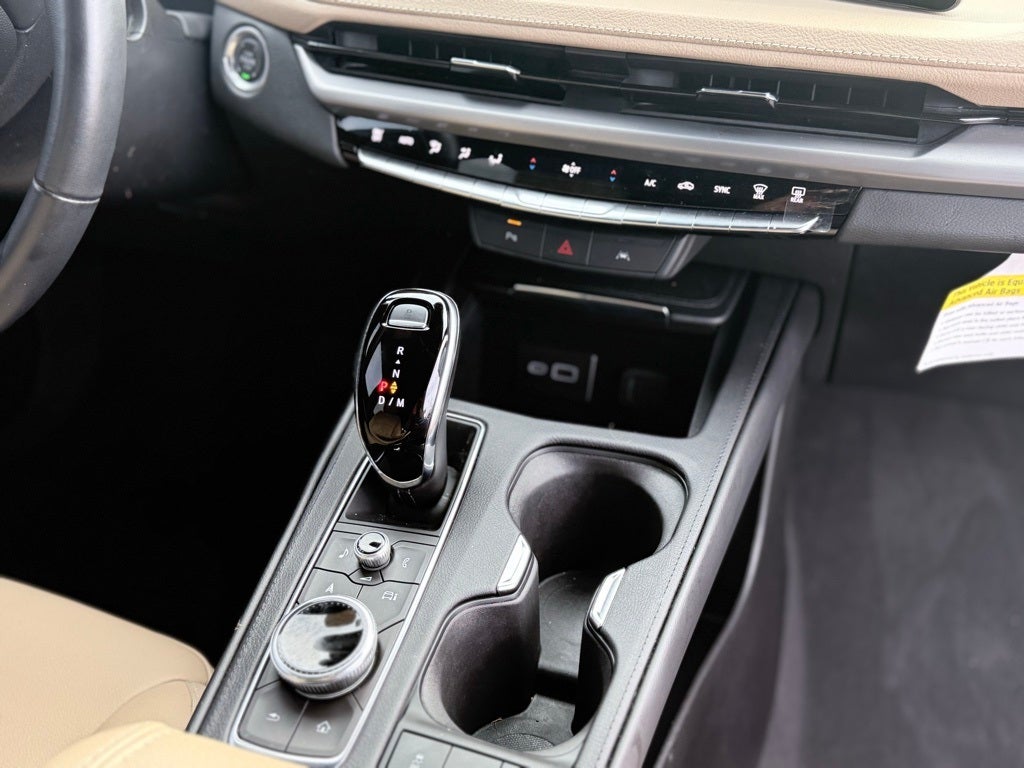 2024 Cadillac XT4 Luxury