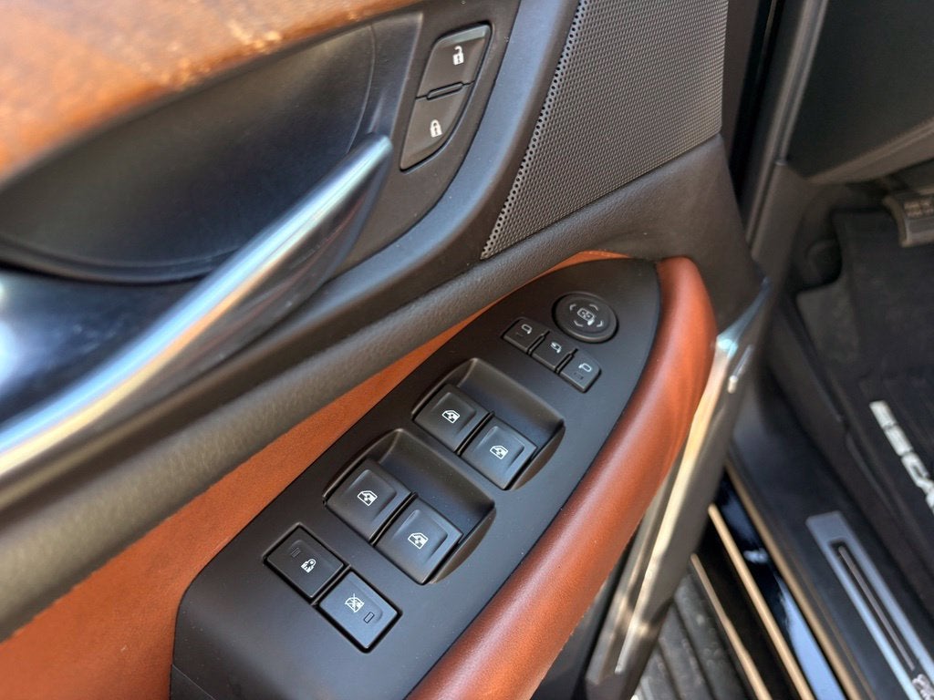 2020 Cadillac Escalade Luxury