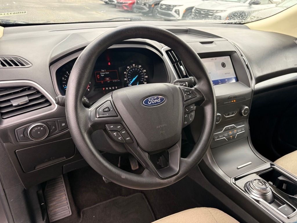 2020 Ford Edge SE
