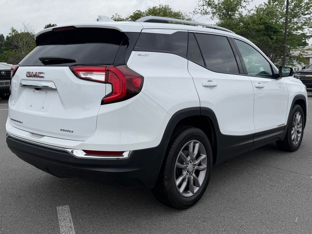 2024 GMC Terrain SLT