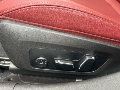 2025 BMW 3 Series 330i