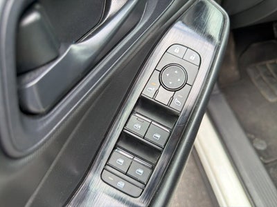 2024 Nissan Rogue S 1-Owner / Blind Spot / Rear Parking Sensors