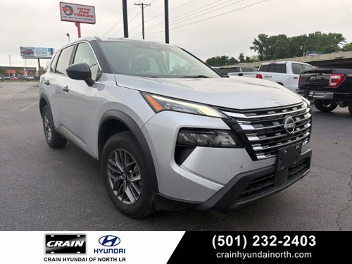 2024 Nissan Rogue S 1-Owner / Rear Parking Sensors / NissanConnect fea