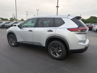2024 Nissan Rogue S 1-Owner / Rear Parking Sensors / NissanConnect fea